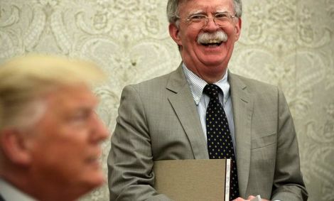 بولتون: در استیضاح ترامپ اشتباهات و ایرادات زیادی وجود دارد