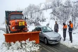 برف و کولاک در جاده‌ها؛ از سفر غیرضروری بپرهیزند