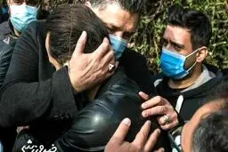 آشتی علی کریمی با علی دایی در خاکسپاری میناوند