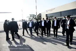 اعتراض مردم در جریان سفر جهانگیری/ بندر امام را شهرستان کنید