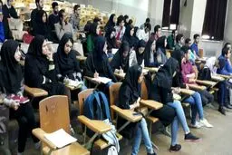 کلاس‌های عملی دانشگاه‌ها در شهر‌های آبی و زرد حضوری می‌شود