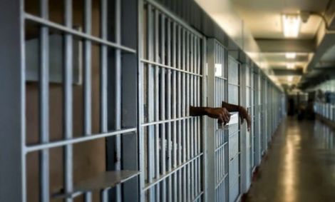 رییسی اعلام کرد: موافقت رهبر انقلاب با عفو زندانیان عراقی واجد شرایط محبوس در ایران