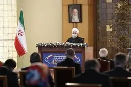 روحانی: آمریکا از برجام خارج شده و باید خودش قدم اول را بردارد