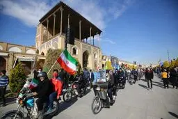 با هتاکان به رئیس‌جمهور برخورد می‌شود