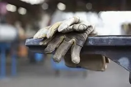 آثار مشکلات روانی کارگران بر جامعه و اقتصاد