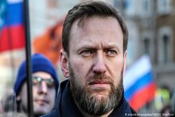 ناوالنی به ۳ سال و نیم زندان محکوم شد