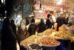 بازار شب عید چیده شد/ کنترل قیمت اقلام اساسی بر عهده کیست؟