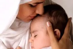 شیر مادر کرونایی نوزاد را ایمن می‌کند