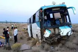 ۴ فوتی و ۳۱ مصدوم در تصادف اتوبوس با کامیون در رودان