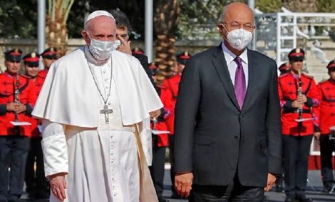 پاپ در دیدار با رئیس جمهور عراق: خشونت و افراط‌گرایی باید پایان یابد / برهم صالح: ما در حال بهبود زخم‌های خود هستیم، و شما آن‌ها را با این دیدار می‌پوشانید