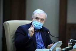 نمکی: نوروز ۱۴۰۰ را آرام نمی‌بینیم/ با کرونای انگلیسی به هیچ وجه نمی‌توان شوخی کرد