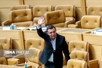 عزیزی خادم: با نگاهی نو قدم برخواهیم داشت/ فساد را برنمی‌تابیم