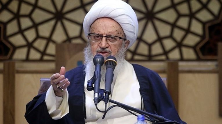 گلایه آیت الله مکارم شیرازی از جولان دلالان و قیمت بالای ارز