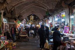 ادامه فروش فوق‌العاده پوشاک تا نیمه فروردین/ مشکل تامین روغن مورد نیاز قنادی‌ها