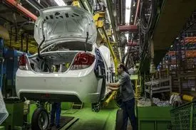 محدودیت عرضه خودرو، مانعی برای تنظیم قیمت بازار