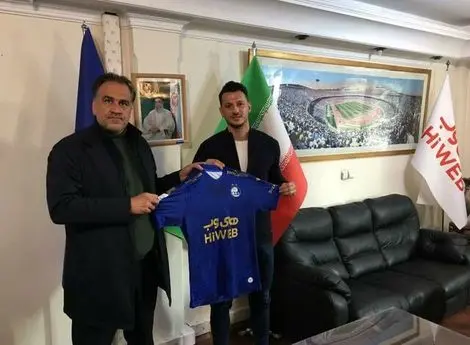 آرمان رمضانی به استقلال پیوست