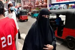 سریلانکا برقع را ممنوع و هزار مدرسه اسلامی را تعطیل می‌کند