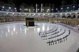 عربستان تا پایان ماه‌ مبارک رمضان زائر خارجی نمی‌پذیرد