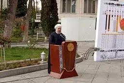 هر فرد و گروهی که مانع برداشتن تحریم شود، خیانت می کند/سنگ اندازان توبه کنند