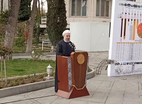 هر فرد و گروهی که مانع برداشتن تحریم شود، خیانت می کند/سنگ اندازان توبه کنند