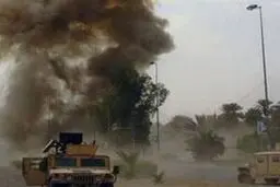 ۲ کاروان نظامیان آمریکا در عراق هدف قرار گرفت