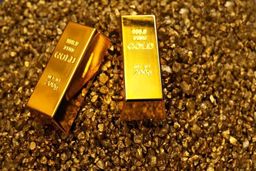 چرخش قیمت‌ها در آخرین روز فعالیت بازار سکه و طلا در سال ۹۹