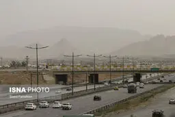 تصادف زنجیره ای ۲۰ خودرو در اصفهان به دلیل طوفان