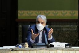 حقوق کارمندان و بازنشستگان ۵۰درصد افزایش یافت/ با کمترین وابستگی به نفت کشور را اداره کردیم