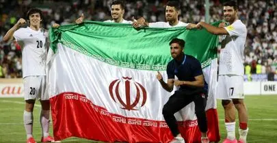 رفتار زشت با تیم ملی فوتبال ایران