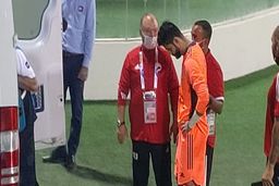 اتفاق ناگوار برای دروازه‌بان هم گروهی تراکتور/ بازیکن شارجه تا یک قدمی مرگ رفت