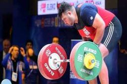 وزنه برداری قهرمانی آسیا – ۳ مدال طلا بر سینه داوودی در دسته ۱۰۹+ کیلوگرم