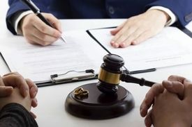 طلاق عروس ۱۰ روزه بخاطر ساندویچ ماهی / داماد عرب کوتاه نیامد