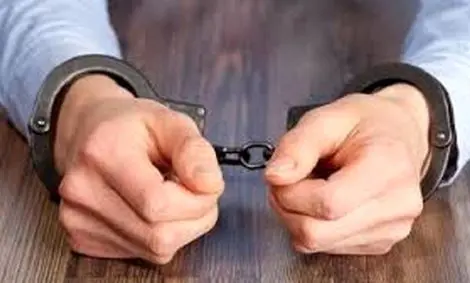 دام روان‌شناس قلابی برای زن جوان