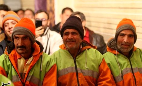 مسئولان شهرداری آبادان درباره سوءاستفاده از سهمیه واکسن کرونا عذرخواهی کنند/ درخواست شهروندان برای برخورد مقتضی با متخلفان