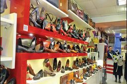 تهرانی‌ها کمتر خرج ظاهرشان می‌کنند | ۳ استانی که بیشتر خرج کفش و لباس می‌کنند