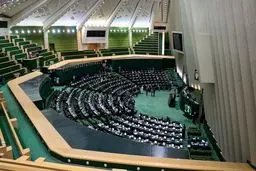 کرونا مجلس را دو هفته تعطیل کرد