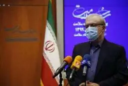 وزیر بهداشت: واکسن کرونا را به زحمت تهیه کردیم – تزریق خارج از ضابطه به مراجع قضایی معرفی شود