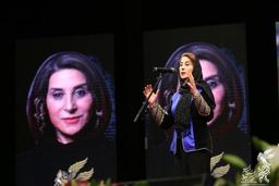 حمله تند کیهان به فاطمه معتمدآریا و پیرزن خواندن او