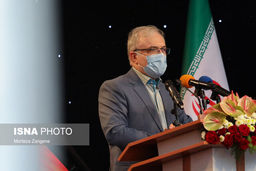 دستور وزیر برای واکسیناسیون بالای ۸۰ ساله هایی که به مراکز مراجعه می کنند