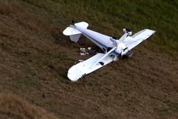 اورژانس تهران: حادثه سقوط هواپیمای ۲ نفره مورد تایید نیست