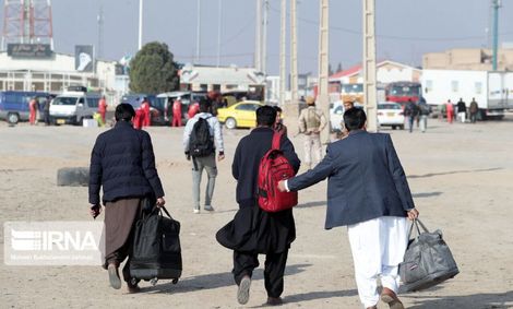 اتباع تا پایان اردیبهشت امسال برای تمدیدگذرنامه‌های خانواری مهلت دارند