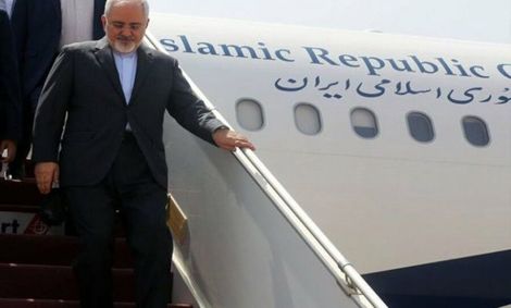 ظریف برای ملاقات با مقامات واتیکان و ایتالیا وارد رم شد