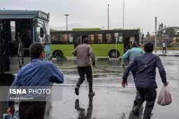 تداوم رگبار و رعد و برق در ۱۳ استان کشور