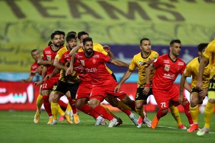 سپاهان یک &#8211; پرسپولیس یک؛ تساوی آرزوها در نقش جهان