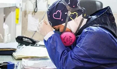 ماجرای مرگ رزیدنت‌ها چیست؟ / «حتی اگر بمیریم باید خسارت بدهیم!»