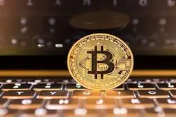 بیت‌کوین به زیر ۳۲ هزار دلار سقوط کرد