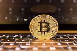 بیت‌کوین به زیر ۳۲ هزار دلار سقوط کرد