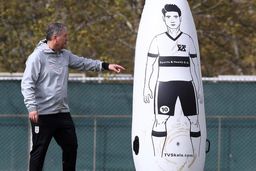 اسکوچیچ و دو تصمیم بحث‌برانگیز