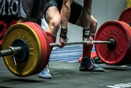 قهرمانی جوانان جهان/ ایران با ۶ وزنه‌بردار ۱۰ مدال گرفت