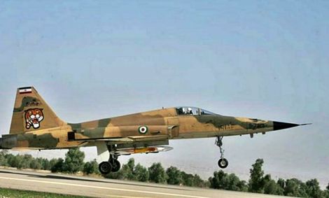 نقص فنی هواپیمای اف۵ در پایگاه چهارم شکاری دزفول/ دو خلبان جان خود را از دست دادند